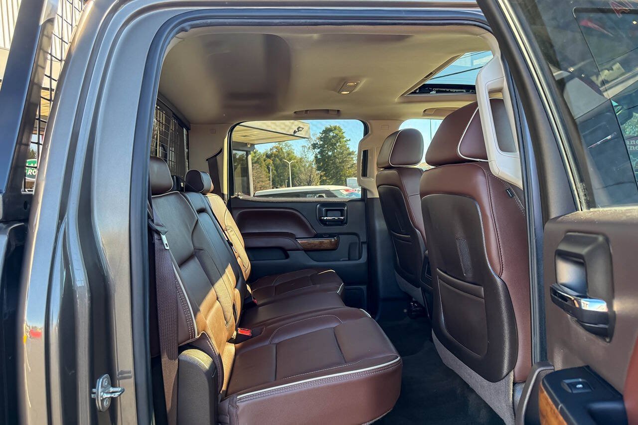 Used 2015 Chevrolet Silverado 2500 High Country w/ Duramax Plus Package AWD/4WD image 18