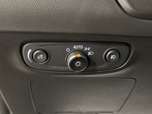 Used 2023 Buick Encore GX Select image 19