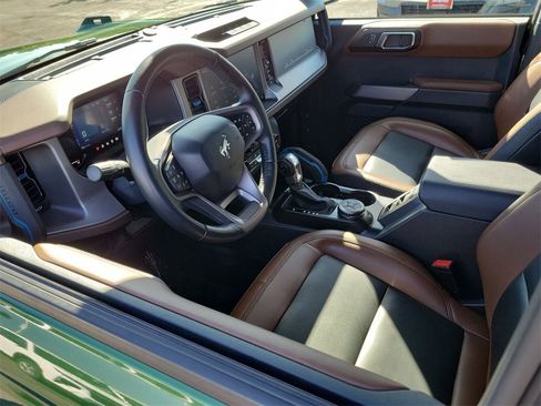 Used 2023 Ford Bronco Outer Banks image 10