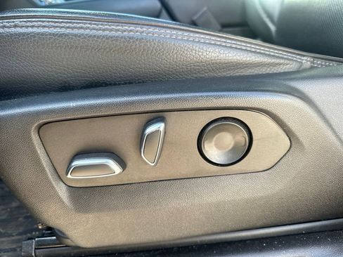 Used 2022 GMC Yukon Denali w/ Denali Premium Package image 51