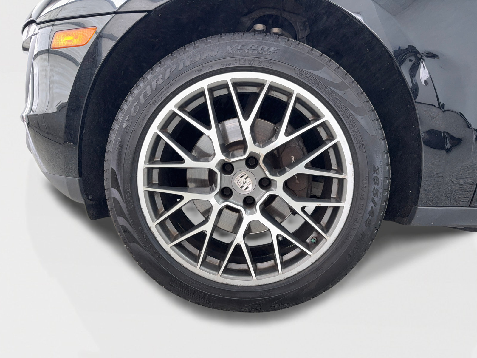 Used 2018 Porsche Macan Sport Edition AWD/4WD image 50