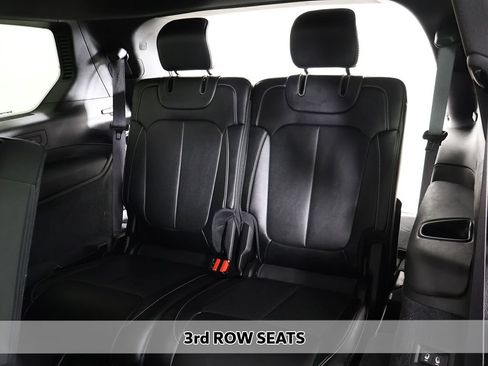 Used 2024 Jeep Grand Cherokee L Overland w/ Advanced Protech Group III AWD/4WD image 12