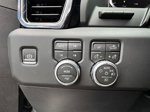 New 2026 GMC Sierra 1500 Denali w/ Denali Reserve Package AWD/4WD image 32