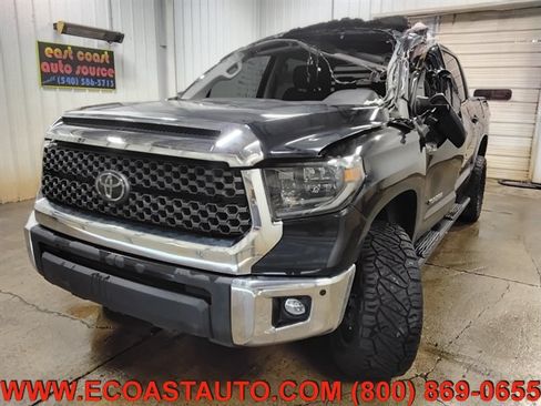Used 2021 Toyota Tundra SR5 w/ TRD Off-Road Package AWD/4WD image 1