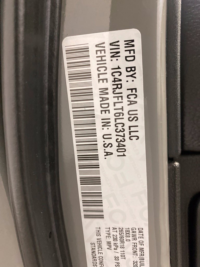Used 2020 Jeep Grand Cherokee Trailhawk AWD/4WD image 28