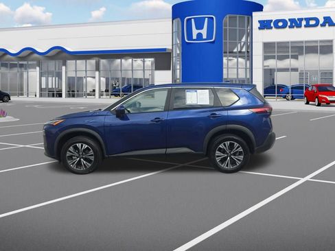 Used 2023 Nissan Rogue SV image 5