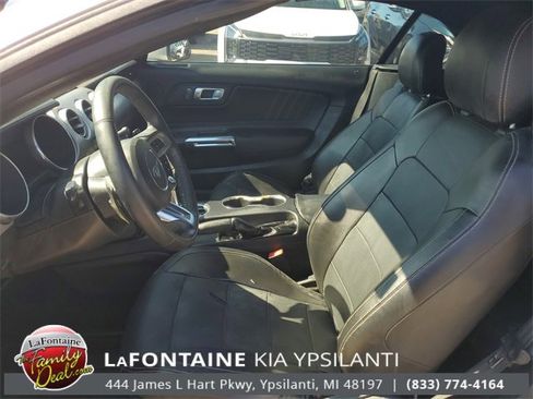 Used 2018 Ford Mustang Premium image 9
