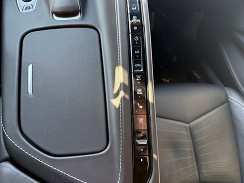 Used 2020 Chevrolet Corvette Stingray Premium Cpe w/ 3LT Preferred Equipment Group image 28