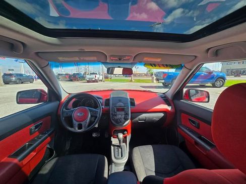 Used 2010 Kia Soul Sport FWD image 15