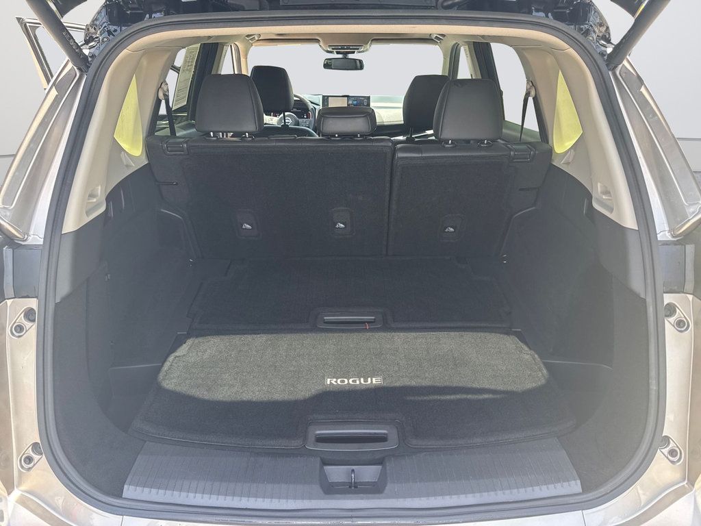 Used 2024 Nissan Rogue Platinum FWD image 36