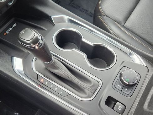 Used 2020 Chevrolet Traverse Premier w/ LPO, Black Accent Package image 15