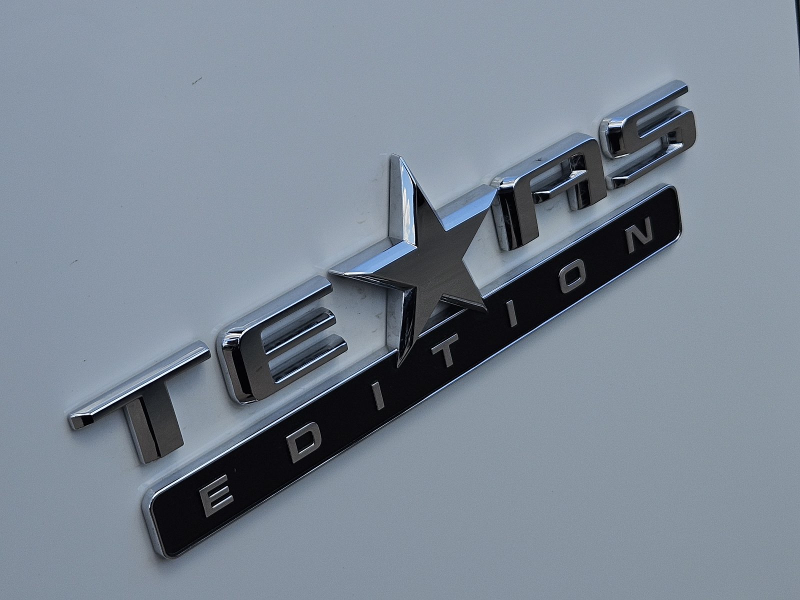 Certified 2025 Chevrolet Silverado 1500 LTZ w/ LTZ Premium Texas Edition AWD/4WD image 16