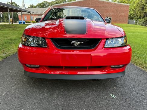 Used 2004 Ford Mustang Mach 1 RWD image 10