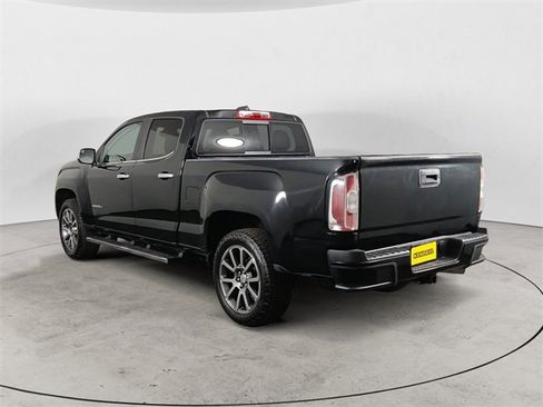 Used 2018 GMC Canyon Denali image 2