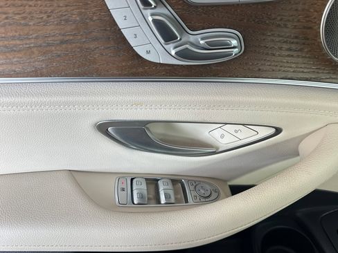 Used 2021 Mercedes-Benz E 350 Sedan image 8