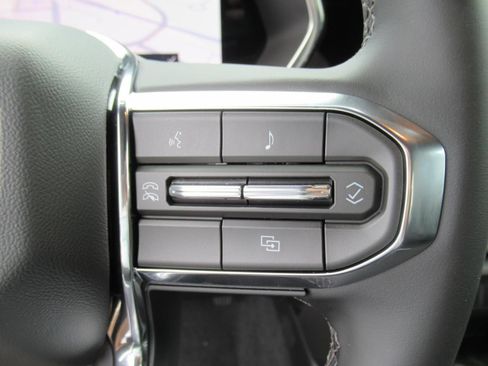 New 2026 GMC Canyon Elevation w/ Convenience Package RWD image 25