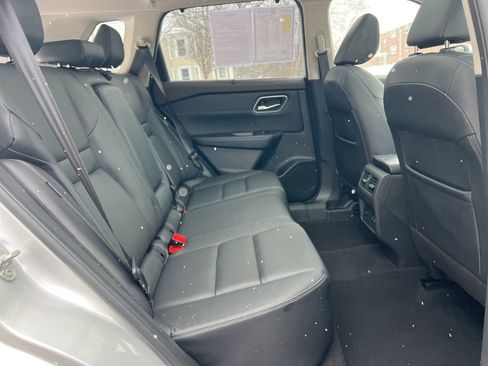 Used 2021 Nissan Rogue SL image 26