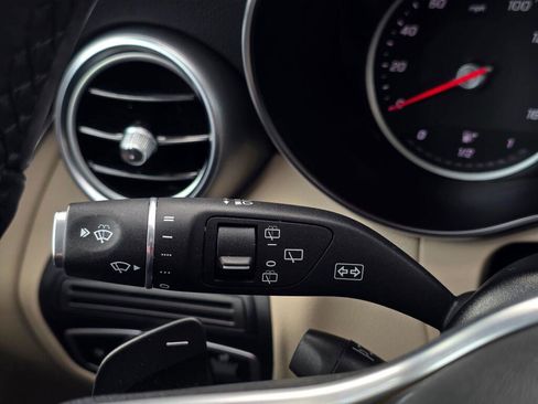 Used 2022 Mercedes-Benz GLC 300 image 40