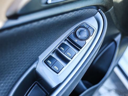 Used 2023 Chevrolet Malibu LT image 9