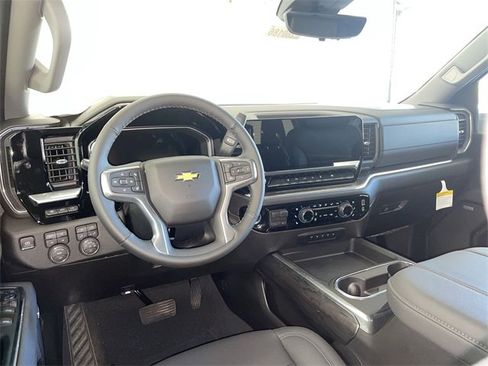 New 2026 Chevrolet Silverado 2500 LTZ w/ LTZ Premium Package image 18