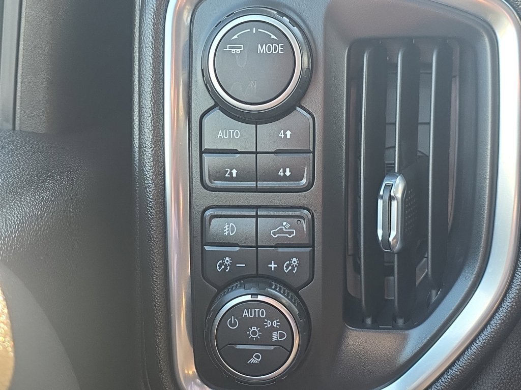 Used 2022 Chevrolet Silverado 3500 High Country AWD/4WD image 27