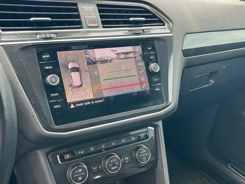 Used 2018 Volkswagen Tiguan SEL Premium AWD/4WD image 22