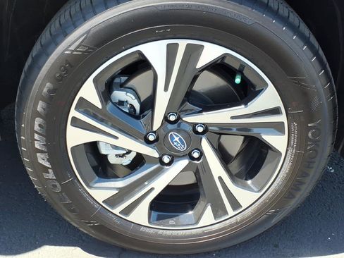 Certified 2025 Subaru Crosstrek 2.0i Premium AWD/4WD image 9