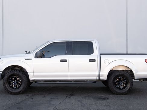 Used 2019 Ford F150 XLT image 23