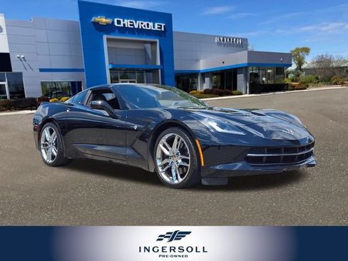 Used 2016 Chevrolet Corvette Stingray Coupe RWD image 1