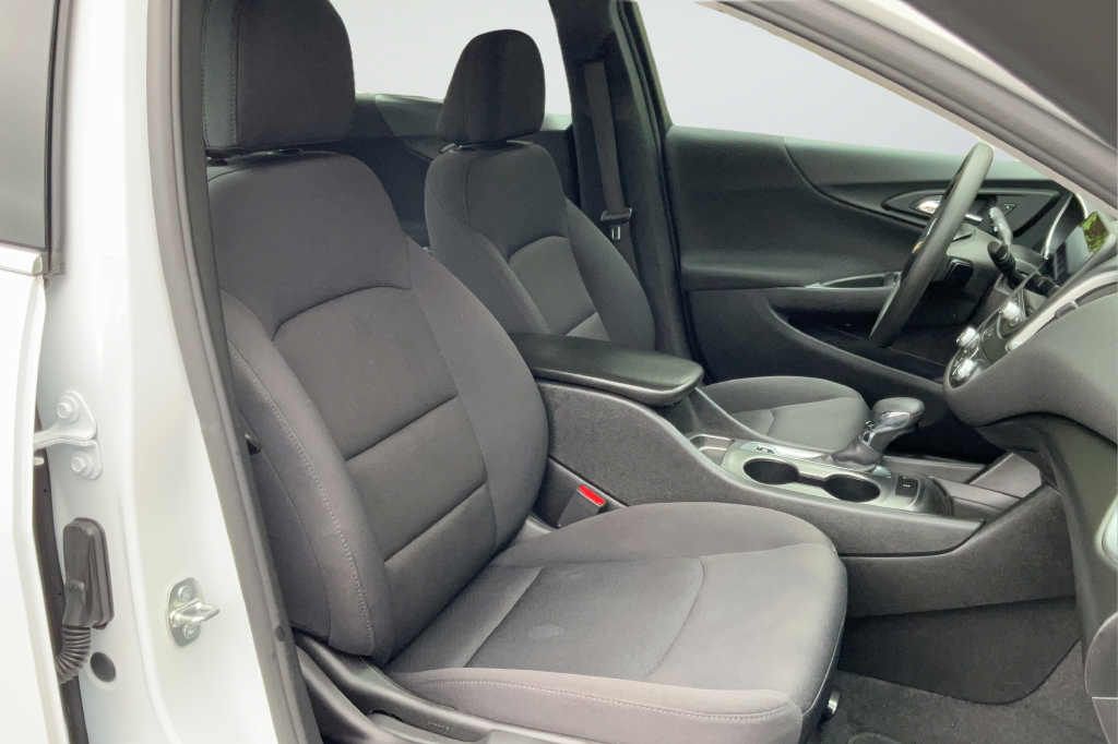 Certified 2023 Chevrolet Malibu LS FWD image 19