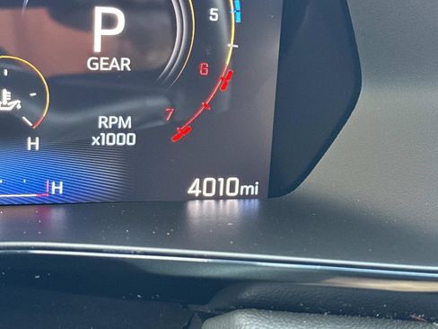 Used 2024 Chevrolet Colorado LT w/ LT Convenience Package image 28