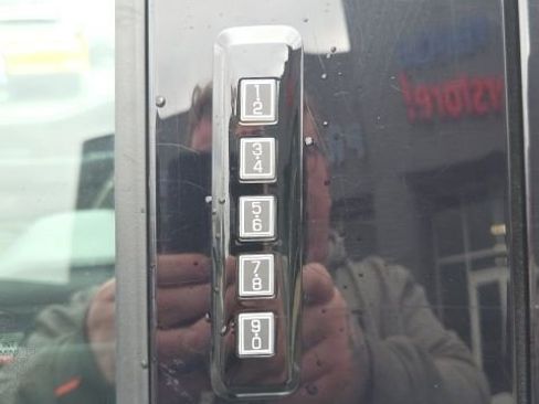 Used 2024 Ford F150 XLT w/ Mobile Office Package image 17