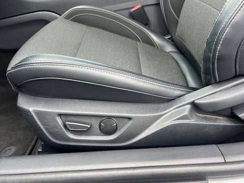 Used 2025 Ford Mustang Convertible RWD image 19