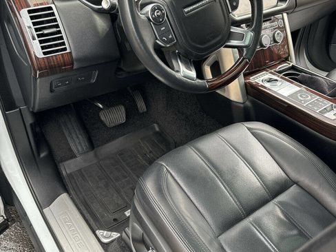 Used 2017 Land Rover Range Rover HSE image 27
