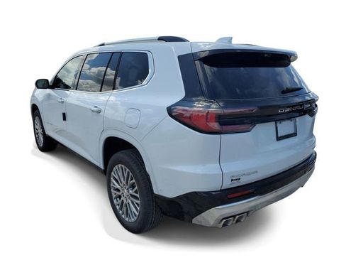 New 2026 GMC Acadia Denali w/ Super Cruise Package FWD image 4