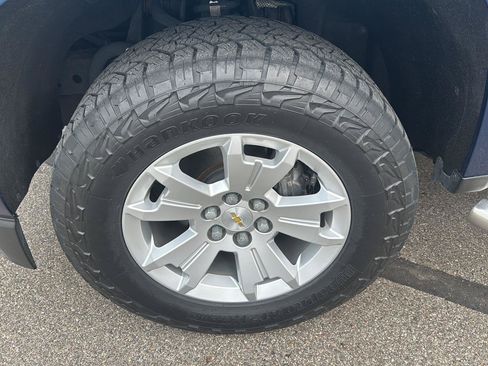 Used 2019 Chevrolet Colorado LT w/ LT Convenience Package AWD/4WD image 10