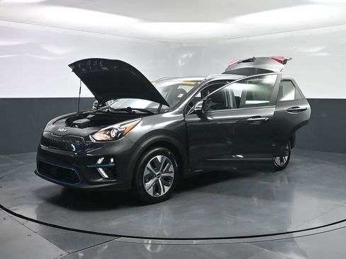 Used 2022 Kia Niro EX w/ Cold Weather Package image 31