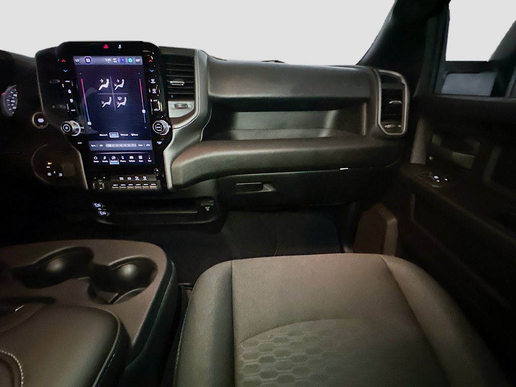 New 2026 RAM 3500 Tradesman AWD/4WD image 27