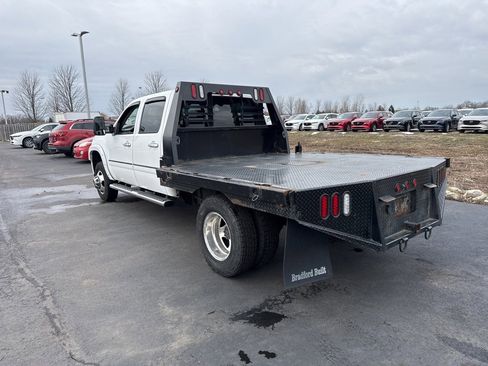 Used 2013 GMC Sierra 3500 Denali image 3