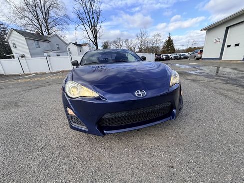 Used 2013 Scion FR-S image 4