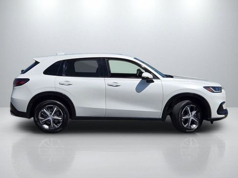 Used 2024 Honda HR-V EX-L image 3