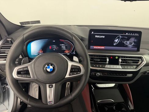 Used 2025 BMW X4 xDrive30i w/ Premium Package AWD/4WD image 11