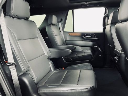 Used 2025 GMC Yukon Denali image 18