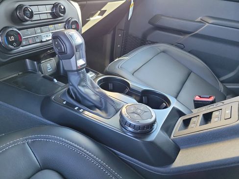 New 2025 Ford Bronco Outer Banks image 29