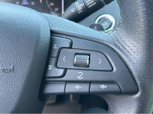 Used 2019 Cadillac XT4 Sport FWD image 33