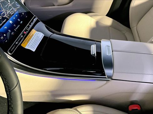 New 2026 Mercedes-Benz GLC 300 4MATIC image 10