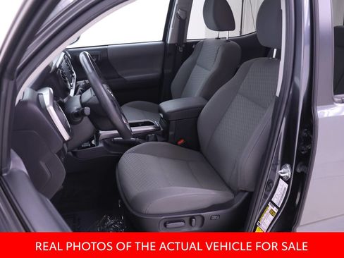 Certified 2023 Toyota Tacoma SR5 AWD/4WD image 4