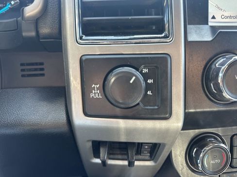 Used 2019 Ford F250 Lariat image 21