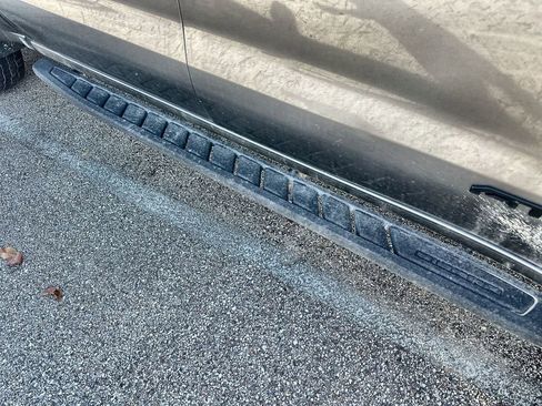 Used 2021 GMC Sierra 1500 AT4 w/ AT4 Premium Package image 5