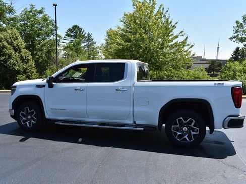 Used 2023 GMC Sierra 1500 SLT w/ SLT Premium Plus Package AWD/4WD image 10